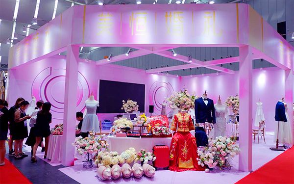 揭秘婚博会展台搭建设计，如何3秒吸引新人？
