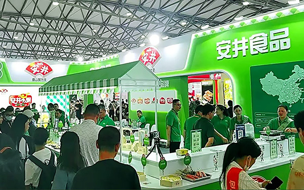 如何确保广交会展位设计装修符合客户的品牌调性？