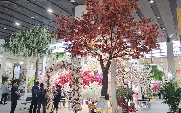 在展位设计及搭建中，物流运输的应急预案有哪些？