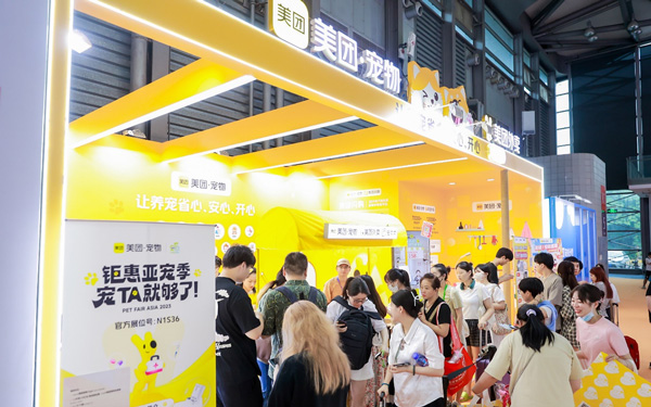 如何进一步提升宠物展览会设计的情感感染力？